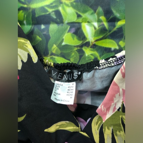 Floral Halter Neck jumpsuit - Black and Pink - Picture 7 of 16